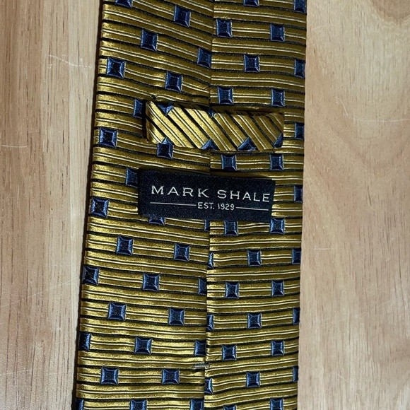 Mark Shale Gold and Navy Blue Patterned Tie Necktie 100% Silk - Picture 3 of 6